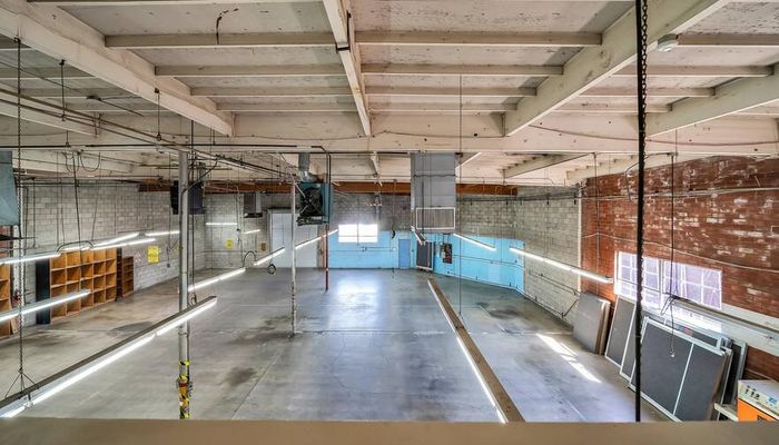 Warehouse Space for Rent at 14208 Towne Ave Los Angeles, CA 90061 - #47