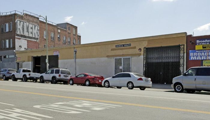 Warehouse Space for Rent at 4012-4016 Broadway Pl Los Angeles, CA 90037 - #3