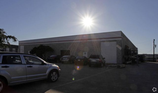 Bldg 400 7311 Galveston Rd