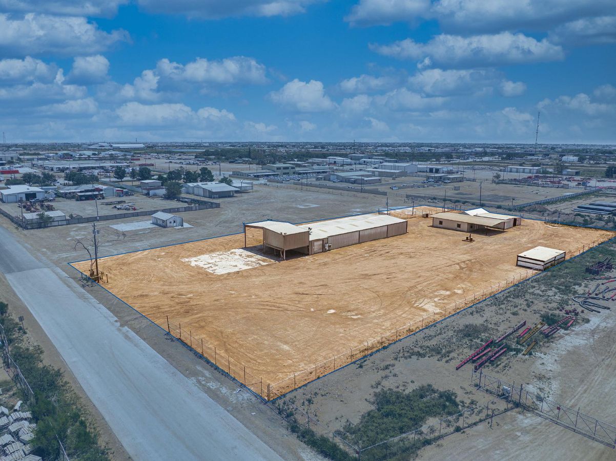8,100 SF Shop/Office + Additional Covered Areas photo 2