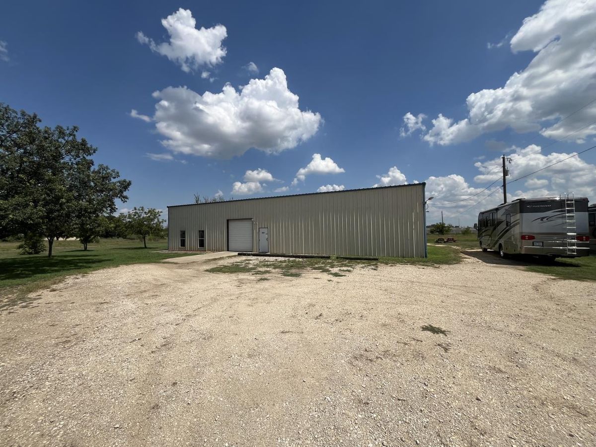 2331 Bolton Road photo 4