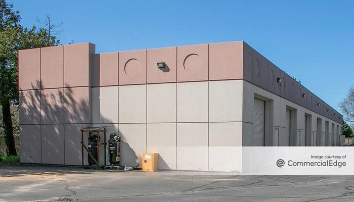 Warehouse Space for Rent at 715 Southpoint Blvd Petaluma, CA 94952 - #3