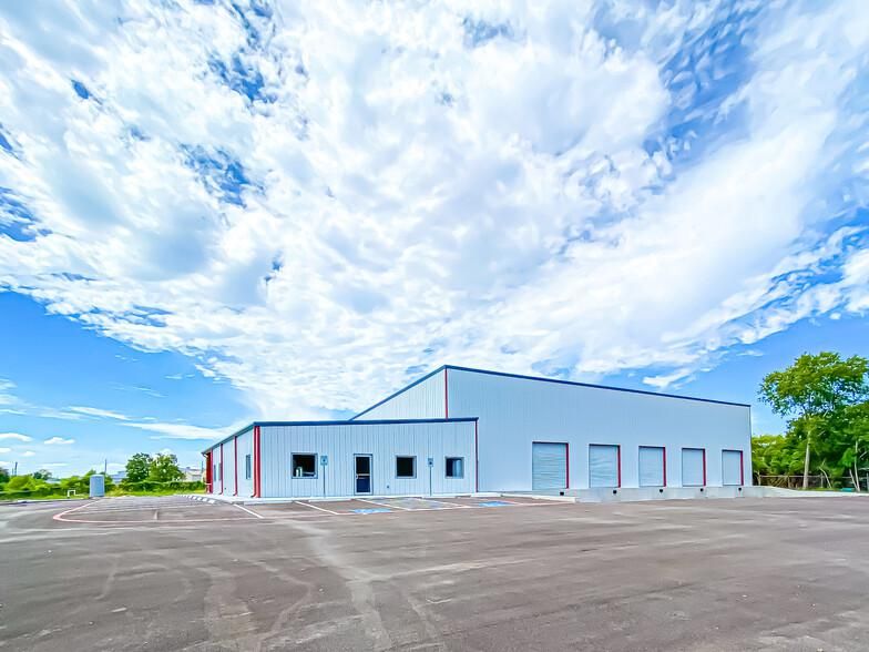 14724 Almeda School Rd photo 1