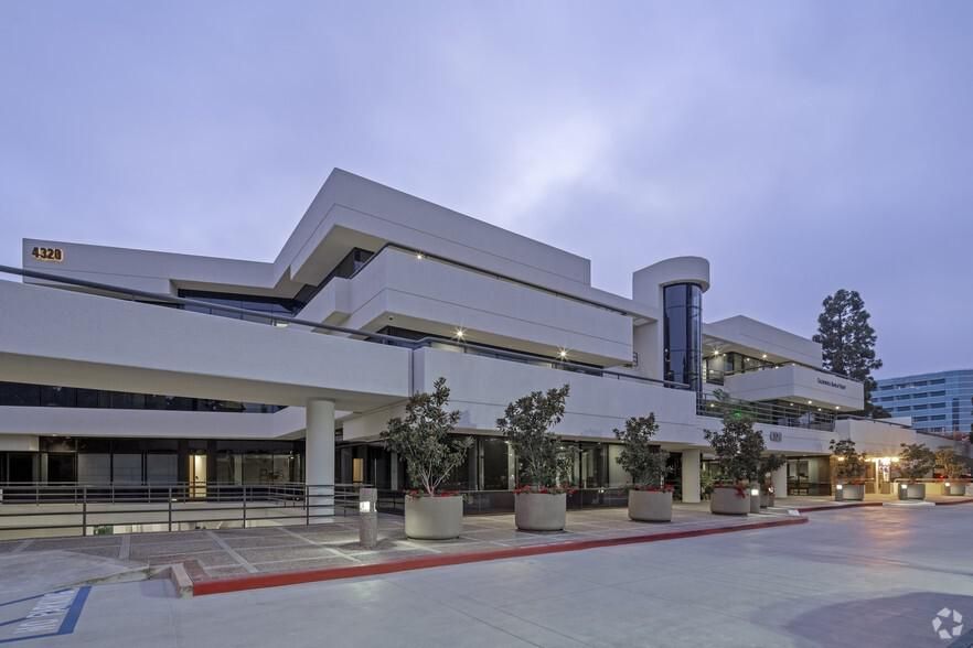 The Plaza 4320 La Jolla Village Dr photo 2