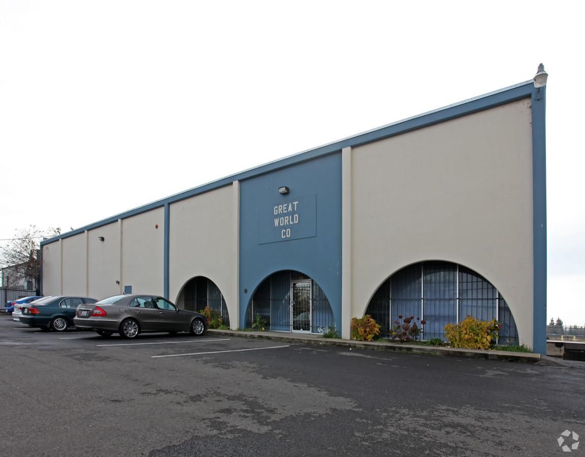 Industrial Property For Sale photo 1