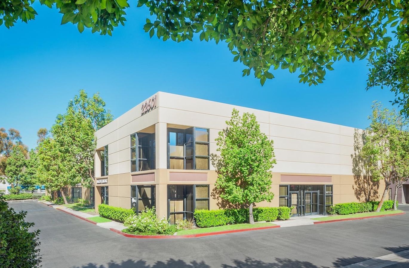 North Pointe Business Center photo 1