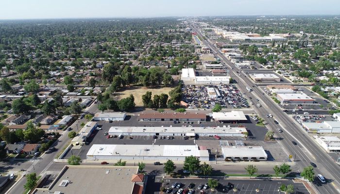 Warehouse Space for Sale at 2501-2597 N Blackstone Ave Fresno, CA 93703 - #6