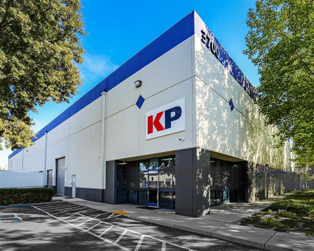 3740 Seaport Blvd photo 4