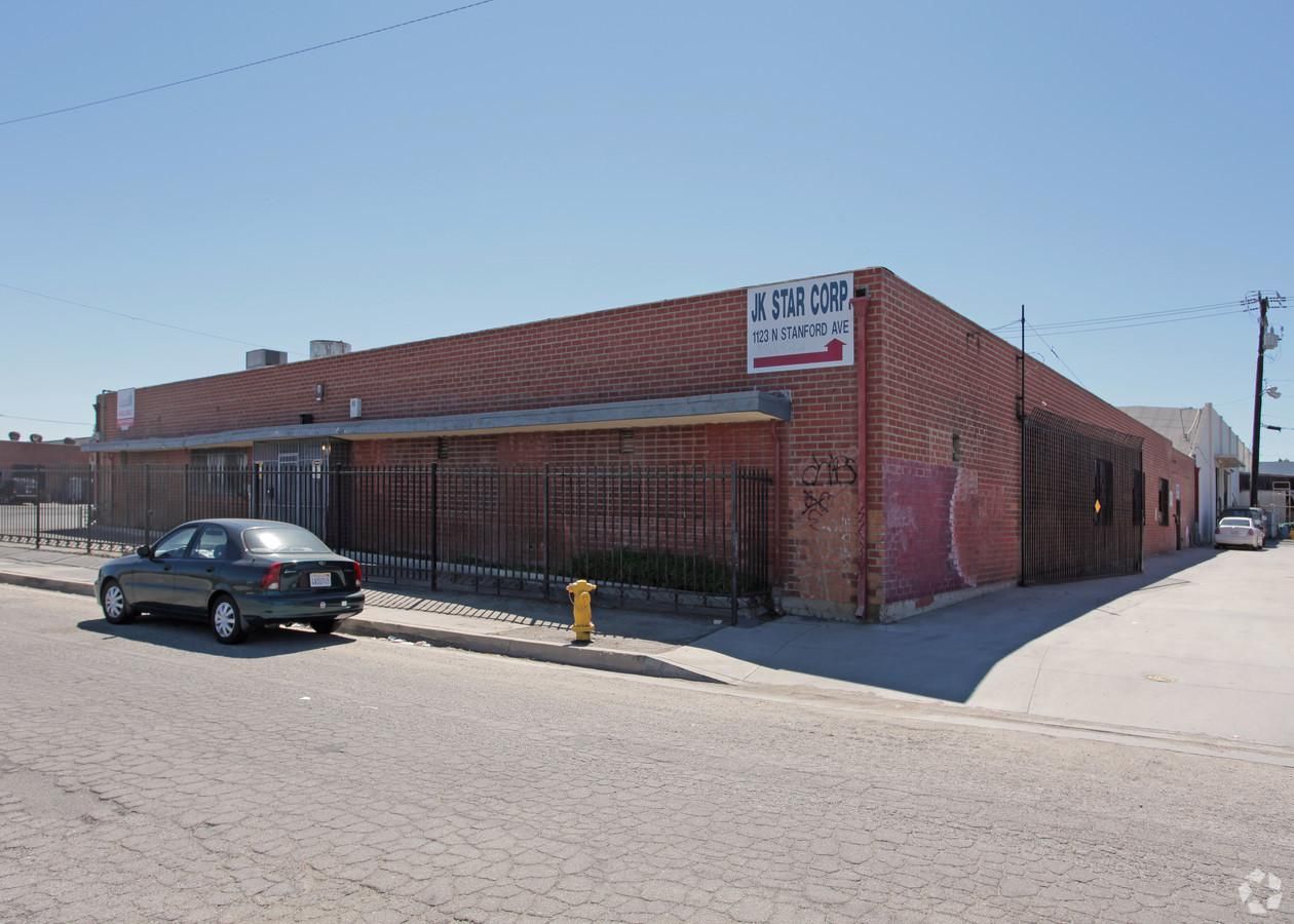 1135 Stanford Ave, Los Angeles, CA 90059 photo 3