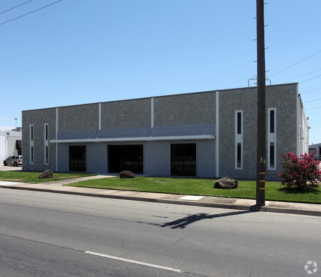 Industrial Property For Lease photo 2