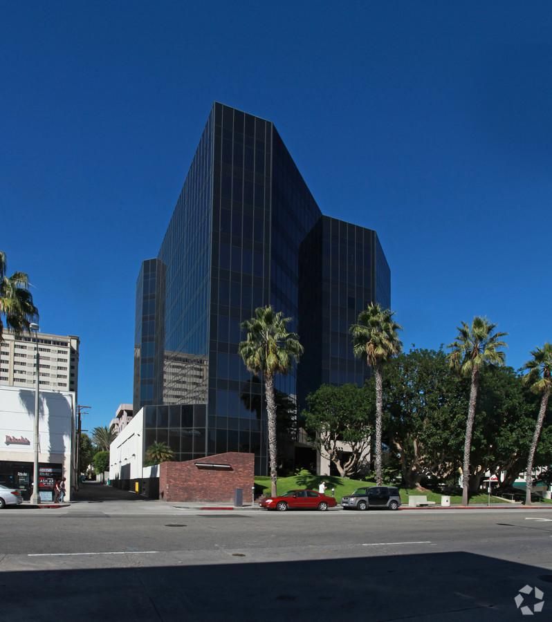 Executive Office Property for Lease photo 2