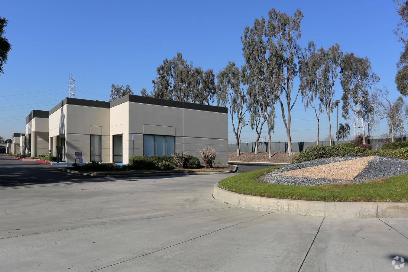 Flex Property For Lease photo 3