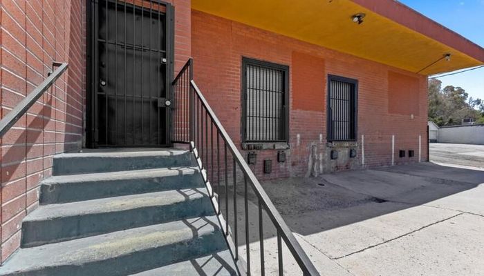 Warehouse Space for Rent at 410-420 E Beach Ave Inglewood, CA 90302 - #20