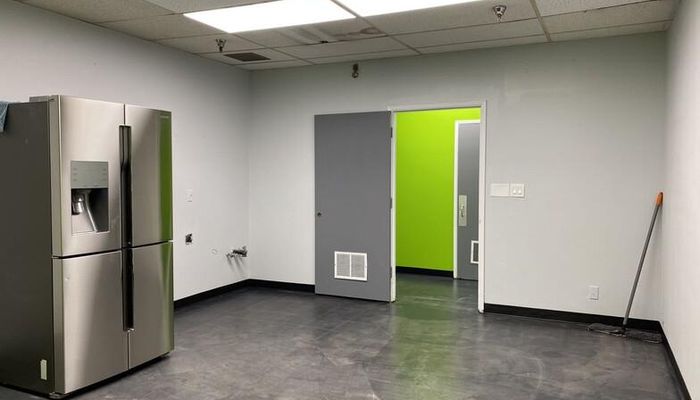 Warehouse Space for Rent at 1931 G St Fresno, CA 93706 - #7