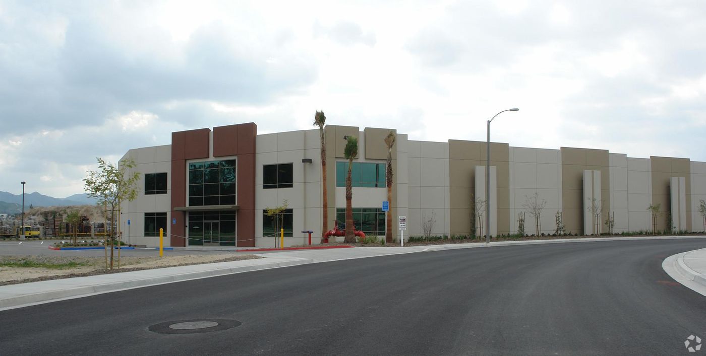 Bldg 7 photo 4