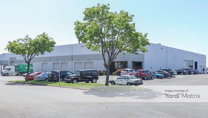 Warehouse Space for Rent at 2220-2226 Commerce Pl Hayward, CA 94541 - #6