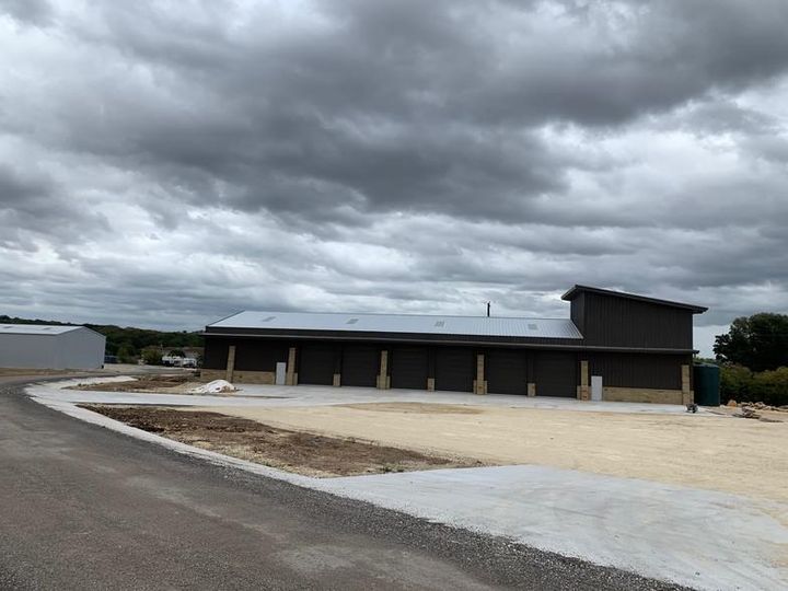 Building B 2554 W Highway 290