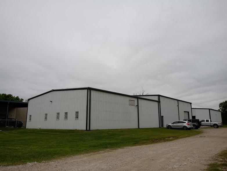 10498 County Road 190 photo 3