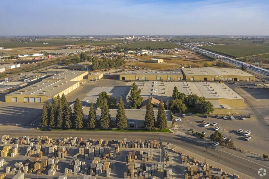 Selma Business Park 1775 Park St photo 3