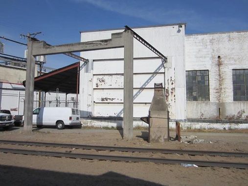 2250 Los Angeles Street 2250 Los Angeles St