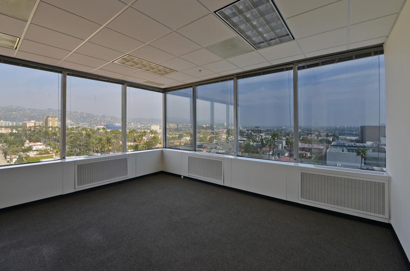 40,000 SF - 113,808 SF AVAILABLE photo 3