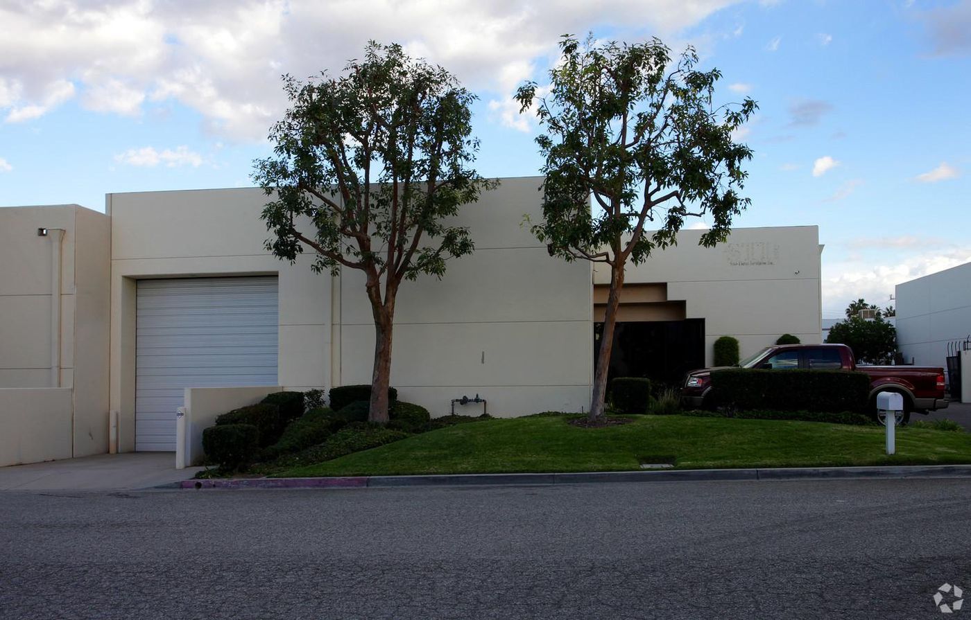 Bldg 2 photo 2