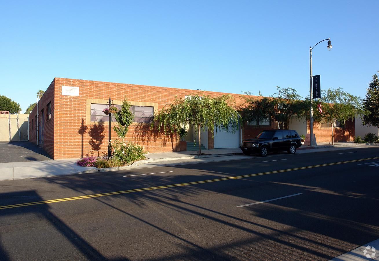 Multiple Spaces Property For Lease photo 3
