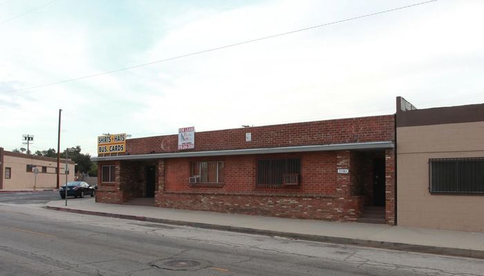 Warehouse Space for Rent at 7580-7590 San Fernando Rd Sun Valley, CA 91352 - #2