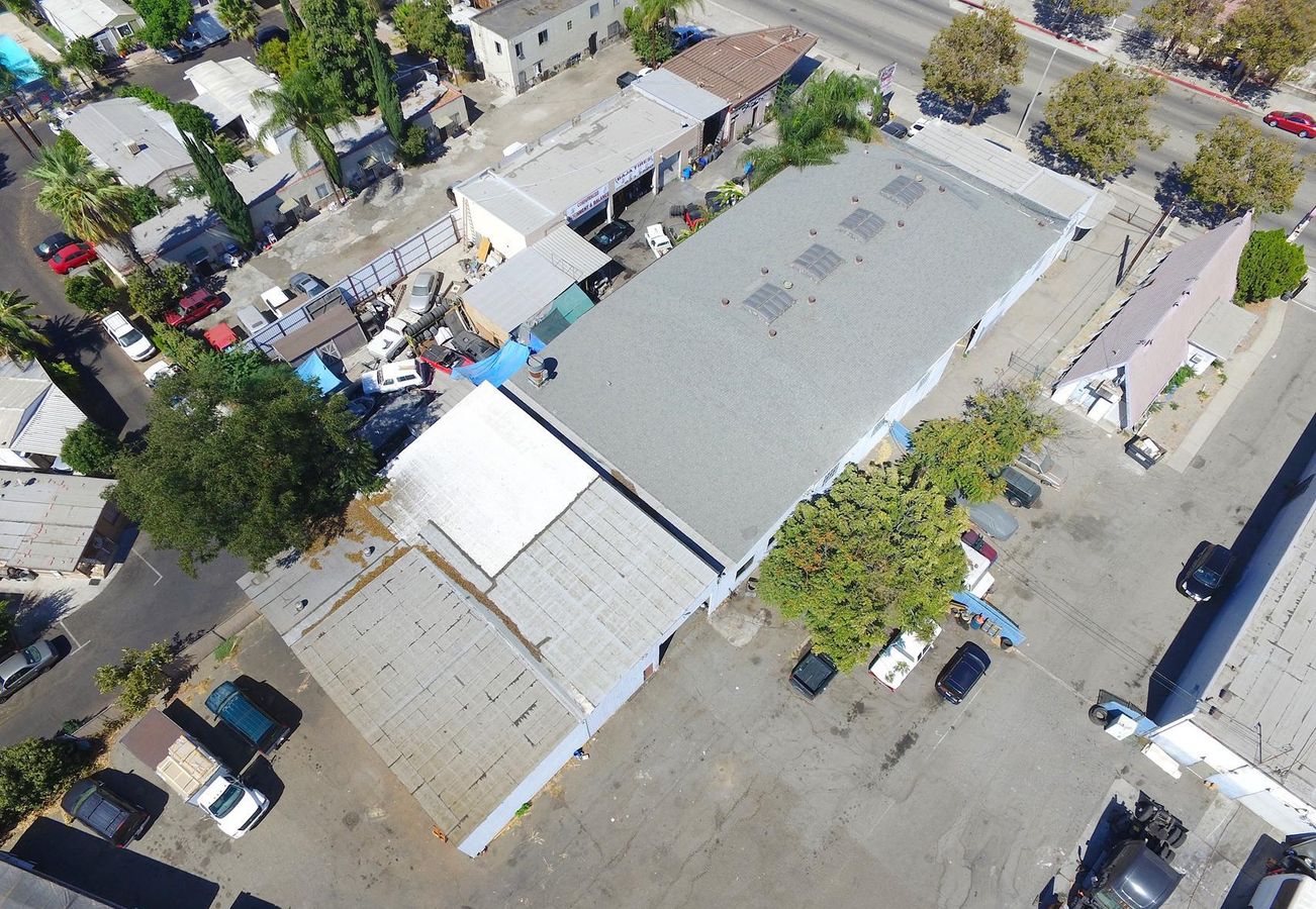 Industrial plus land photo 1