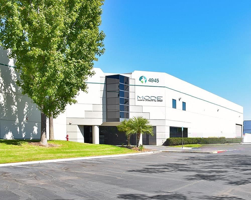 Prologis Anaheim Industrial Center - 4905-4955 East Hunter Avenue & 4985 East Landon Drive photo 3