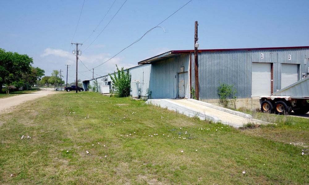 1200 & 1300 E 4th St photo 1