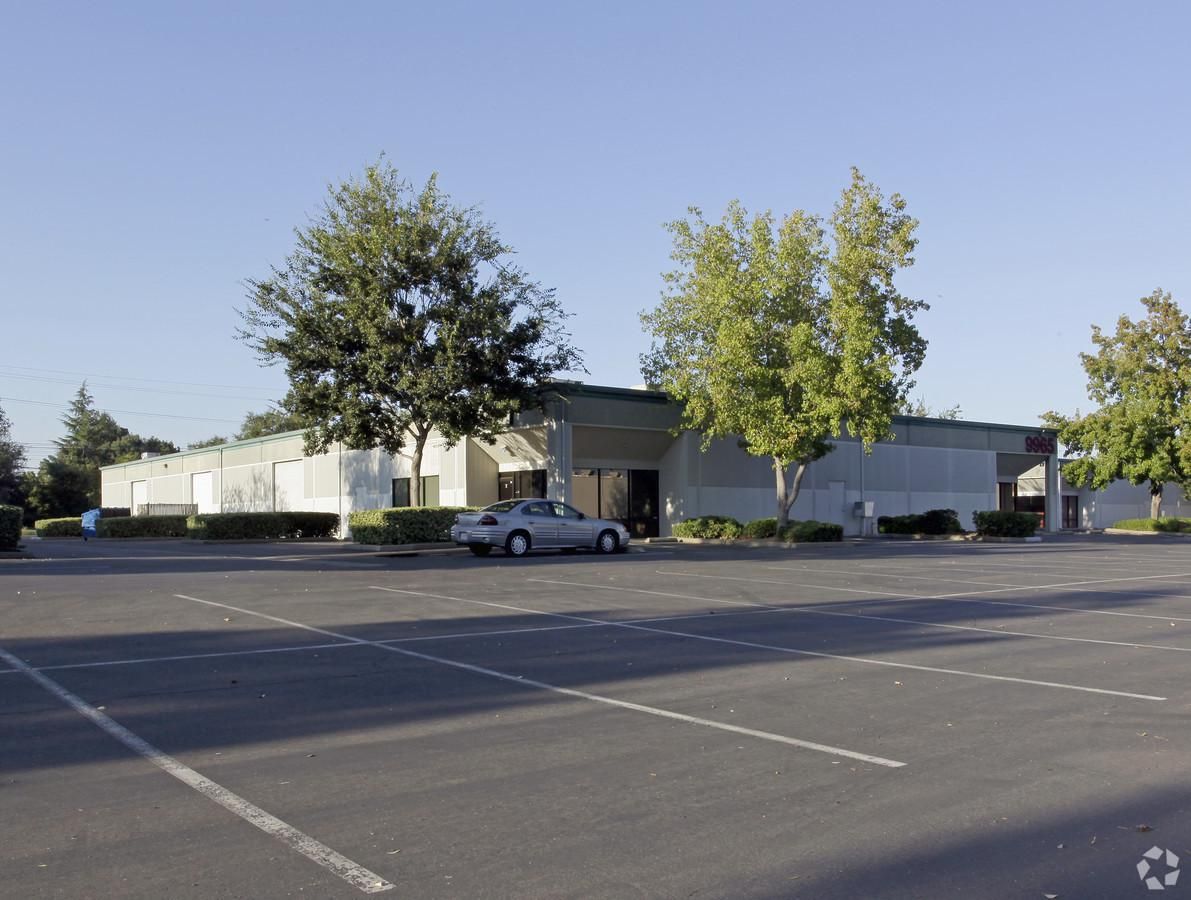 Industrial Property For Lease photo 1