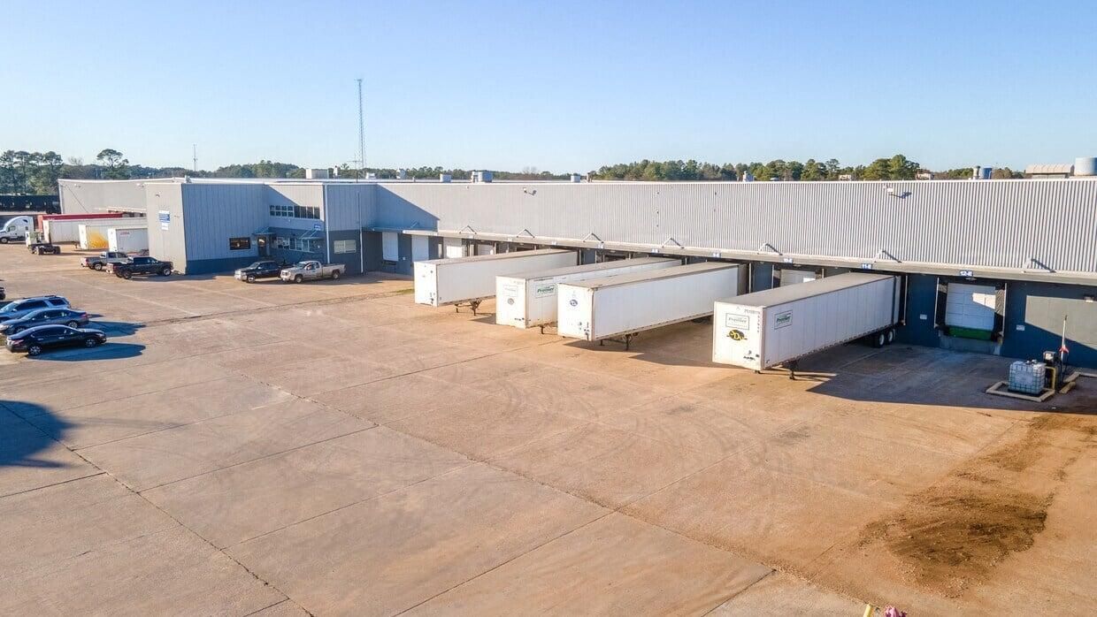 4350 West Loop 281 photo 2