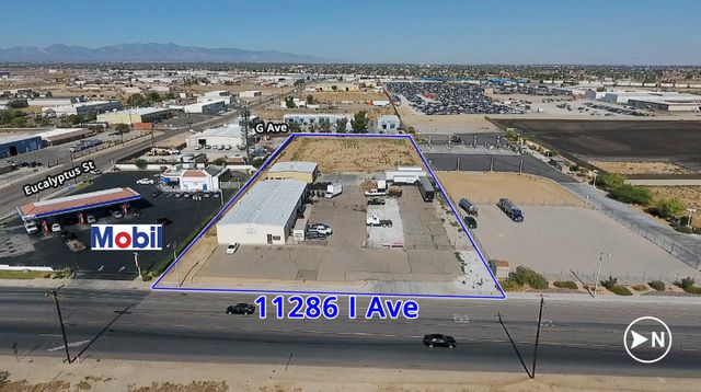 Multi-Tenant & Warehouse on ±2.78 AC Fenced