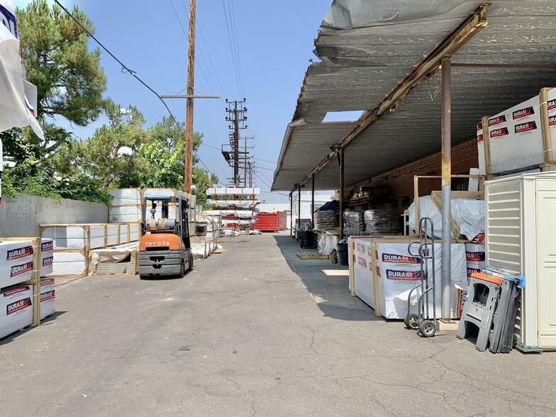 2424 N San Fernando Rd photo 4