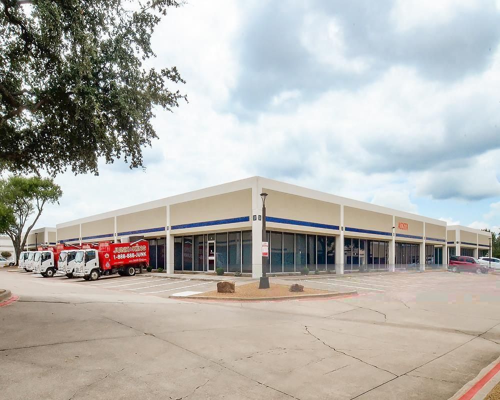 Jupiter Commerce Center photo 1