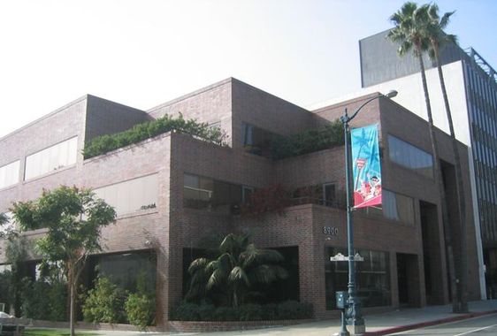 8900 Wilshire