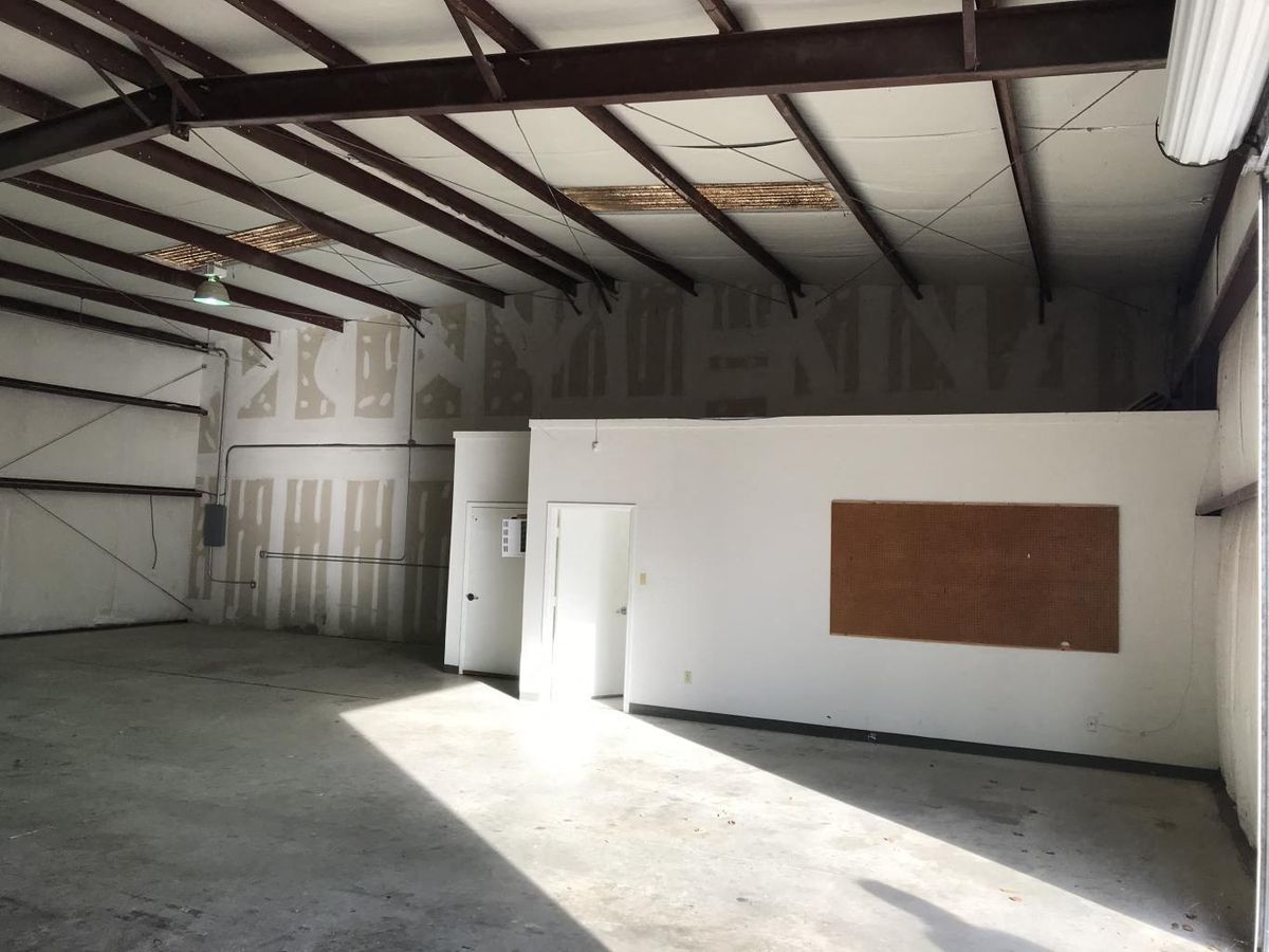 17704 French Rd photo 4