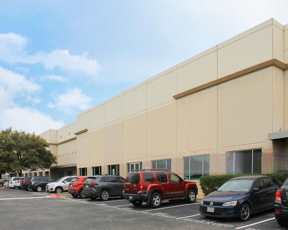 SOUTHPARK COMMERCE CNTR II-4 photo 3