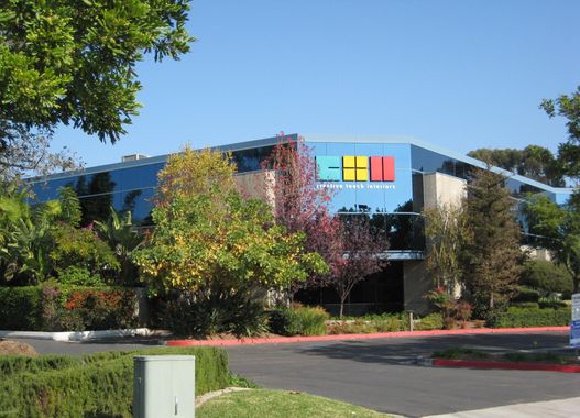 Centerpointe Court
