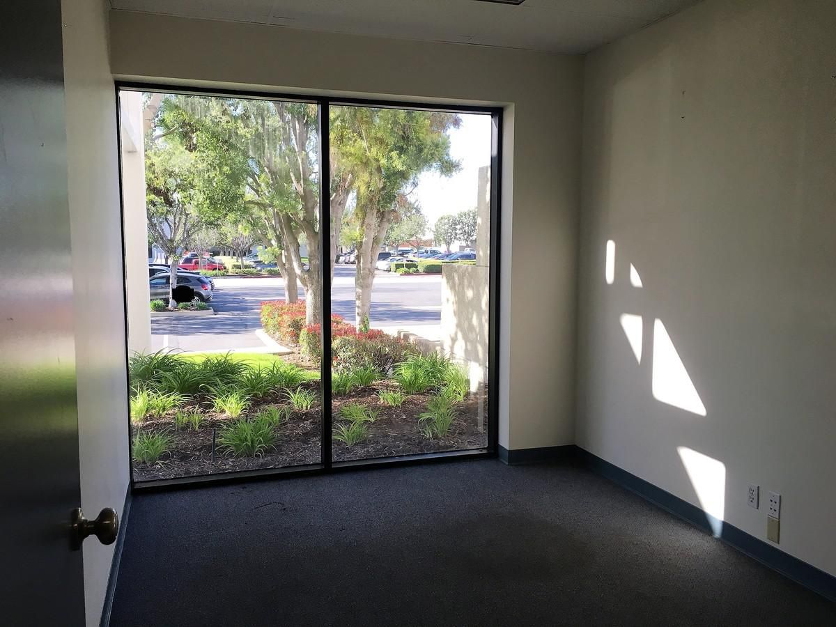 Bldg. 4 photo 3