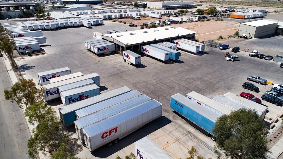 21 Door Cross Dock 3.3 acres 2451 Portico Blvd photo 2