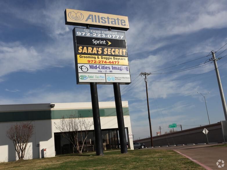 Summit Industrial Park 201-287 N Interstate 35 E photo 4