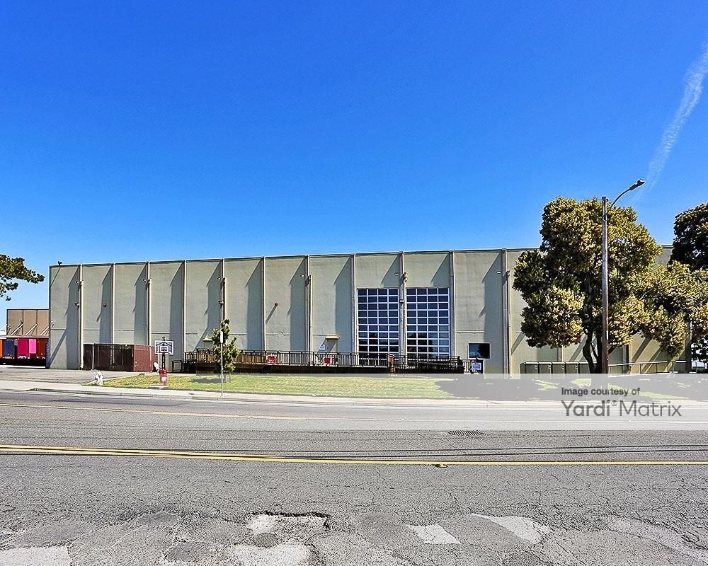 2021 Farallon Drive photo 2