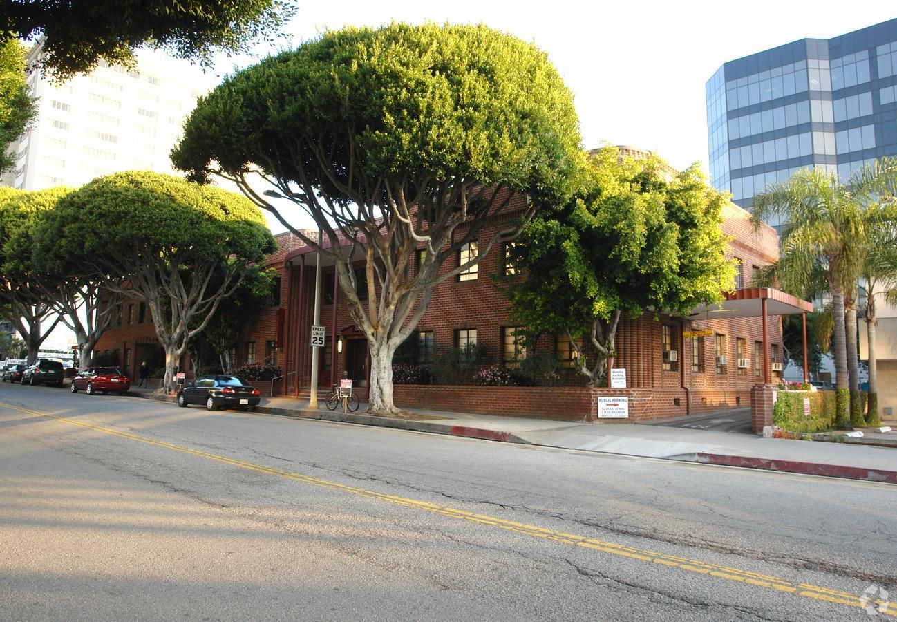 Office/Medical Property For Lease photo 4