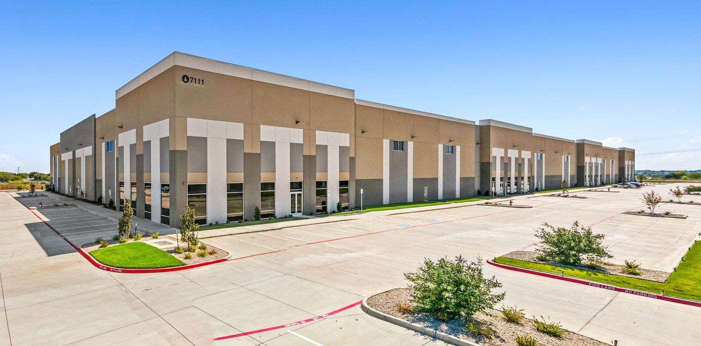 Cooper Commerce Center Building 4 photo 1