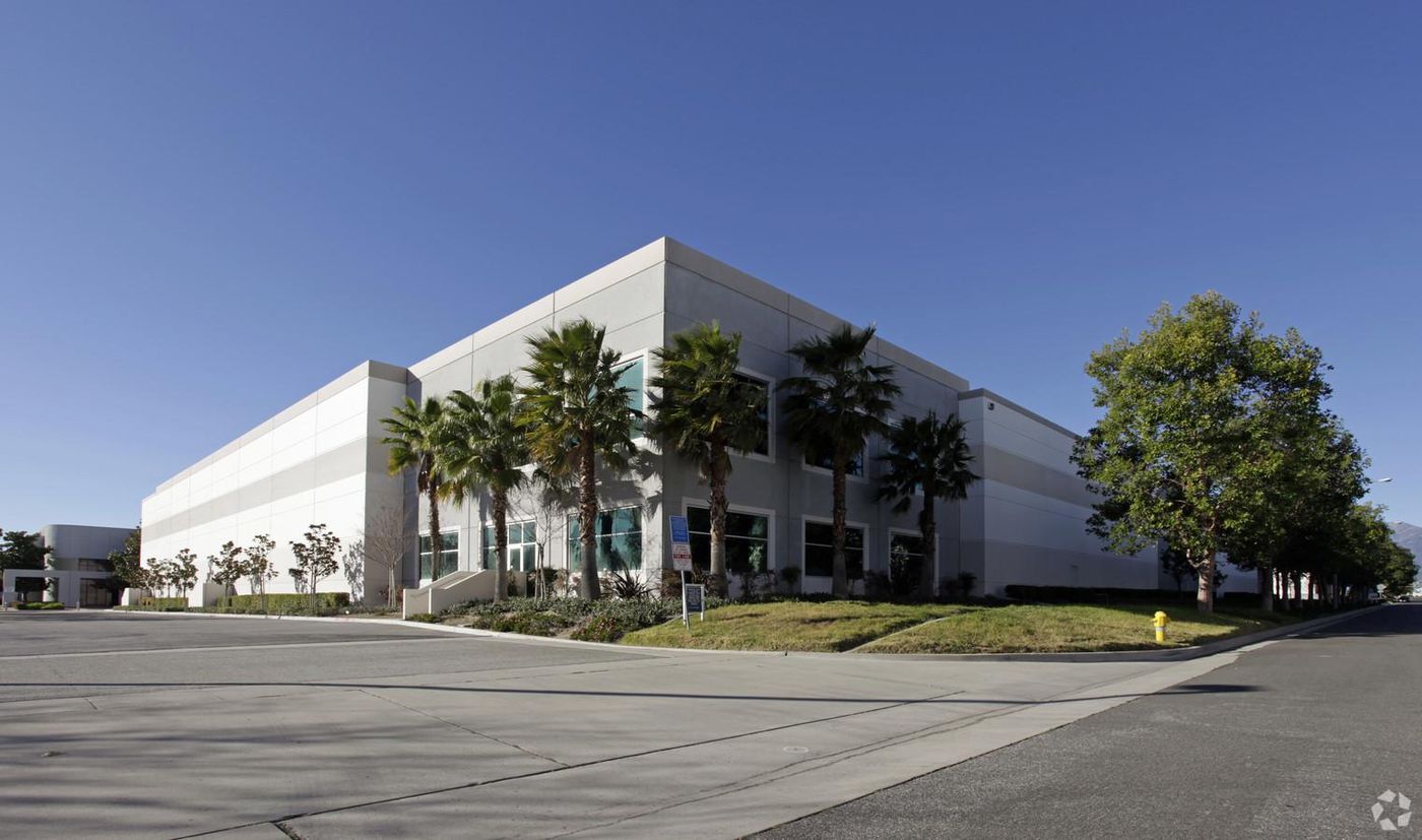 Industrial Property For Lease photo 1