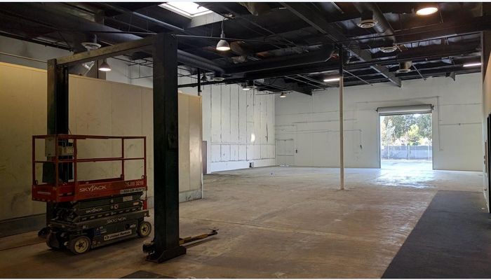 Warehouse Space for Rent at 32951-32967 Calle Perfecto San Juan Capistrano, CA 92675 - #11