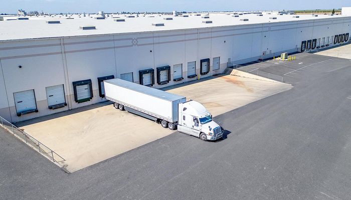 Warehouse Space for Rent at 2247 N Plaza Dr Visalia, CA 93291 - #5