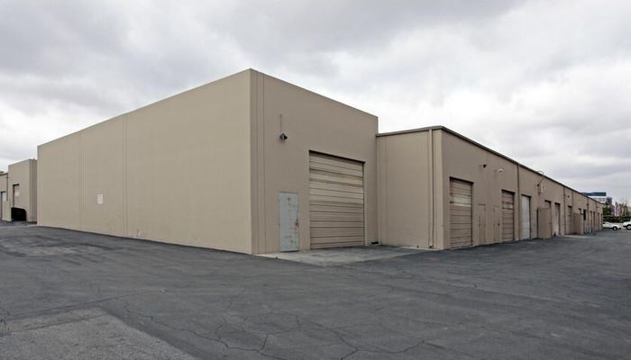 Warehouse Space for Rent at 3801-3815 S Main St Santa Ana, CA 92707 - #2